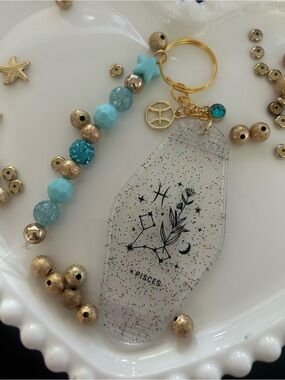 Pisces Glitter Resin Keychain